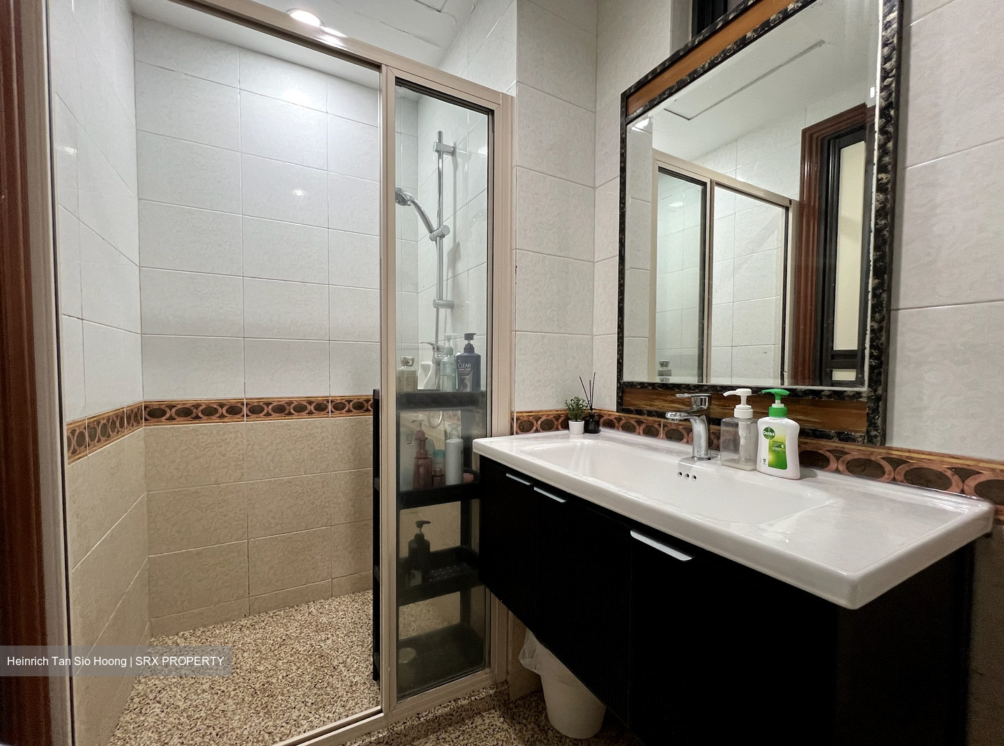 Glendale Park (D23), Condominium #560800031
